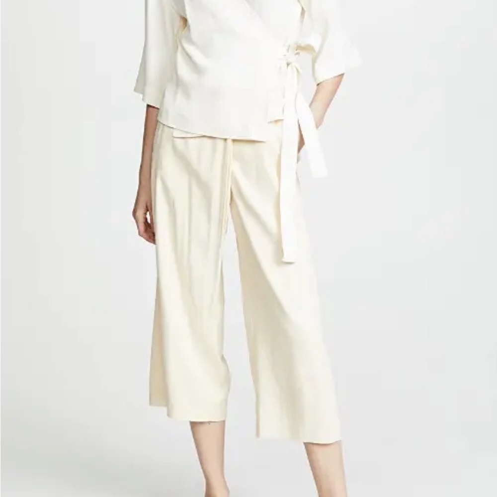 NWT Theory elevated wrap too sz M
